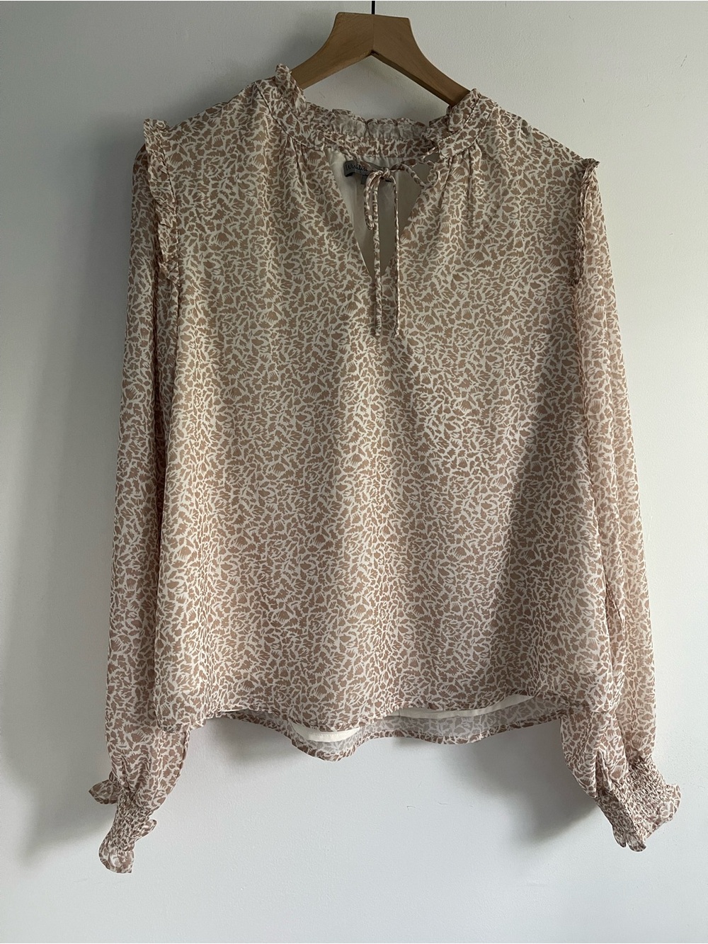 Wishlist Apparel Beige & Cream Printed Chiffon Blouse Ruffle Shoulder M Boho